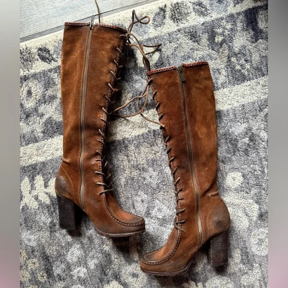 Frye Women’s Parker Brown Lace-Up Knee-High Moc Boots - Picture 2 of 16